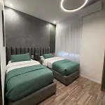 Peaky Hotel