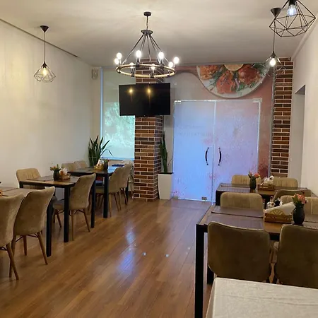 Peaky Hotel