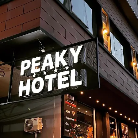 Peaky Hotel Durres